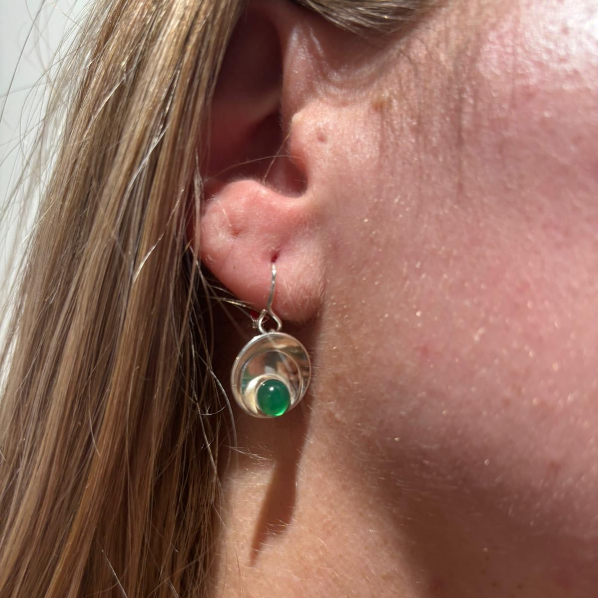 Green onyx silver hooks earrings
