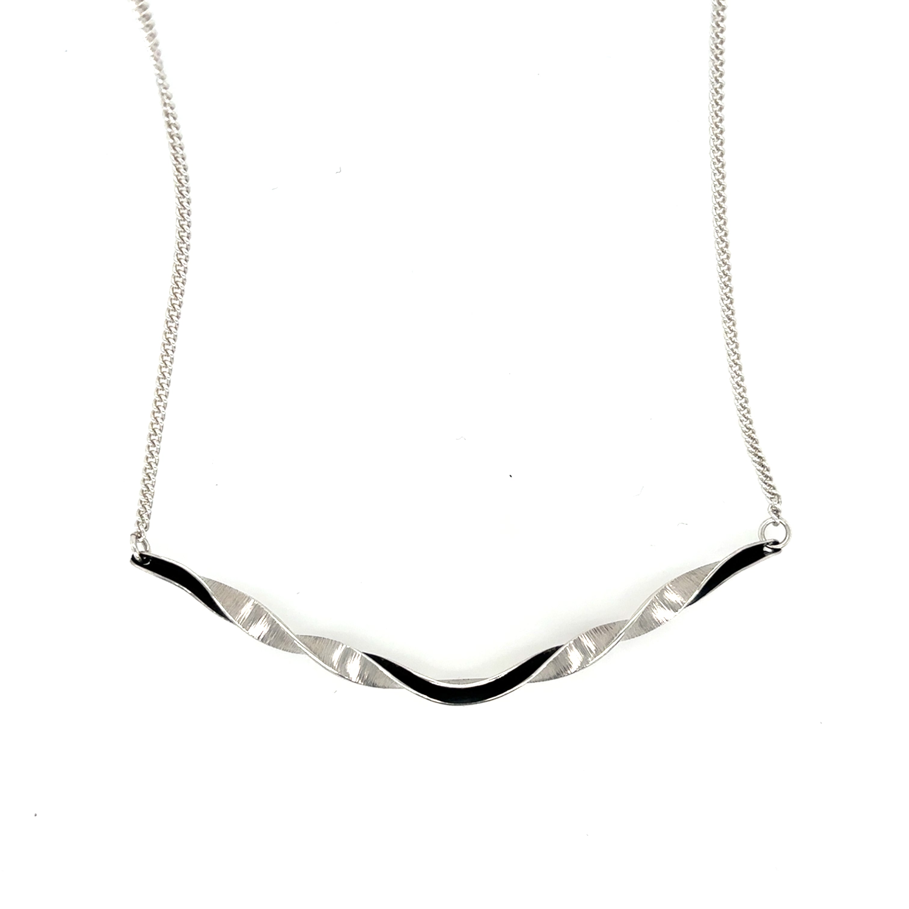 Willow Leaf Slimline Opposite Twist Necklace