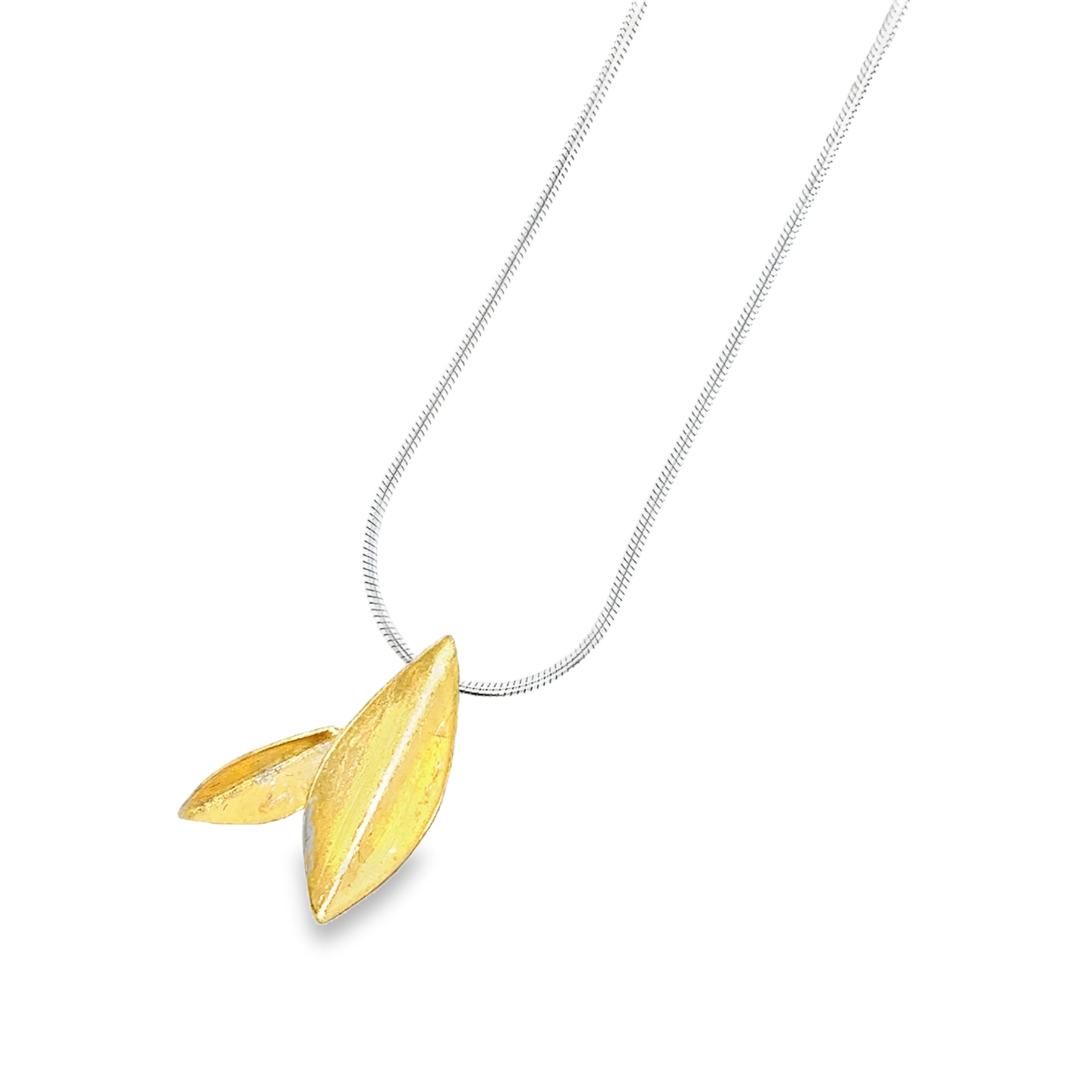 Botanics two leaf Necklace
