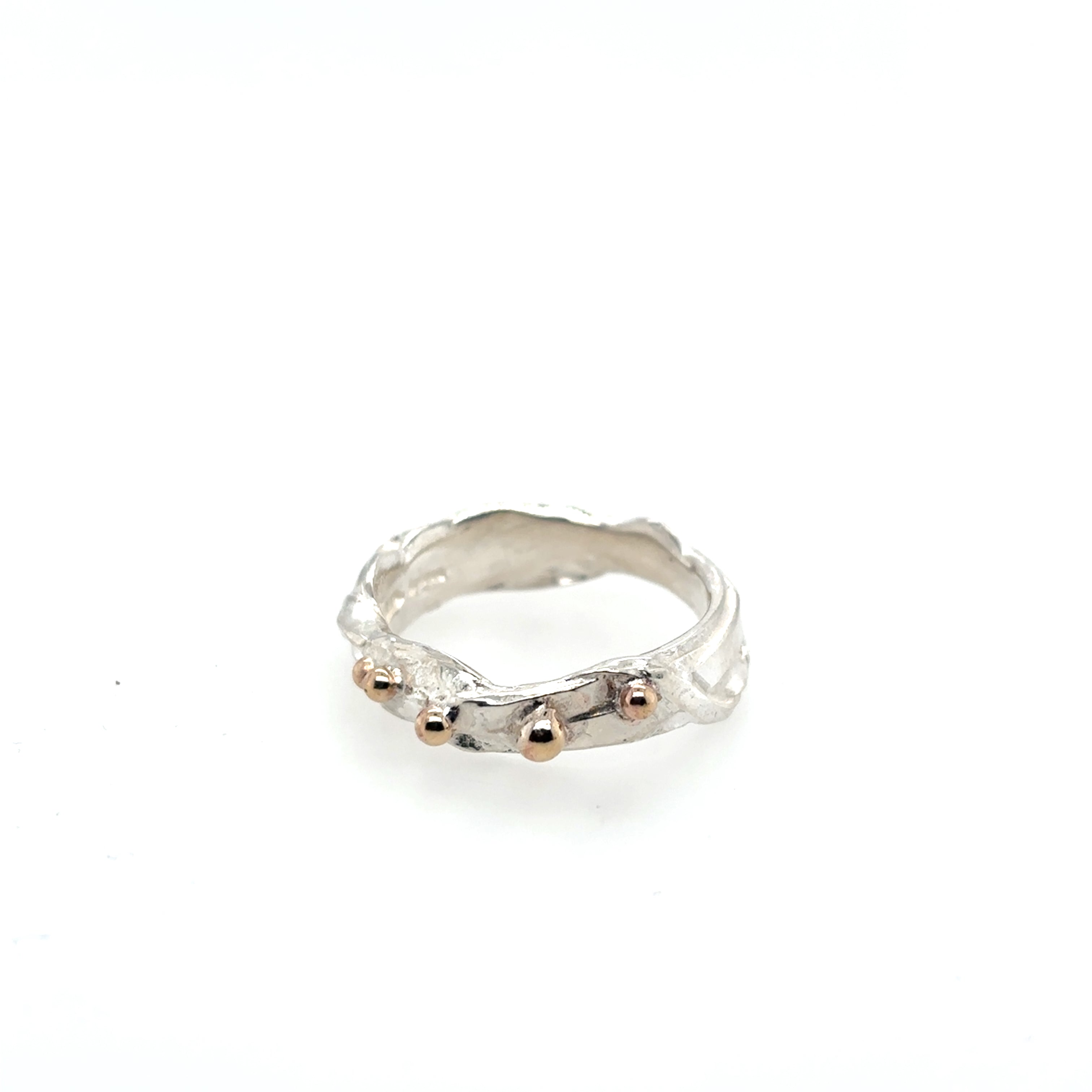 Wide ribbon silver ring