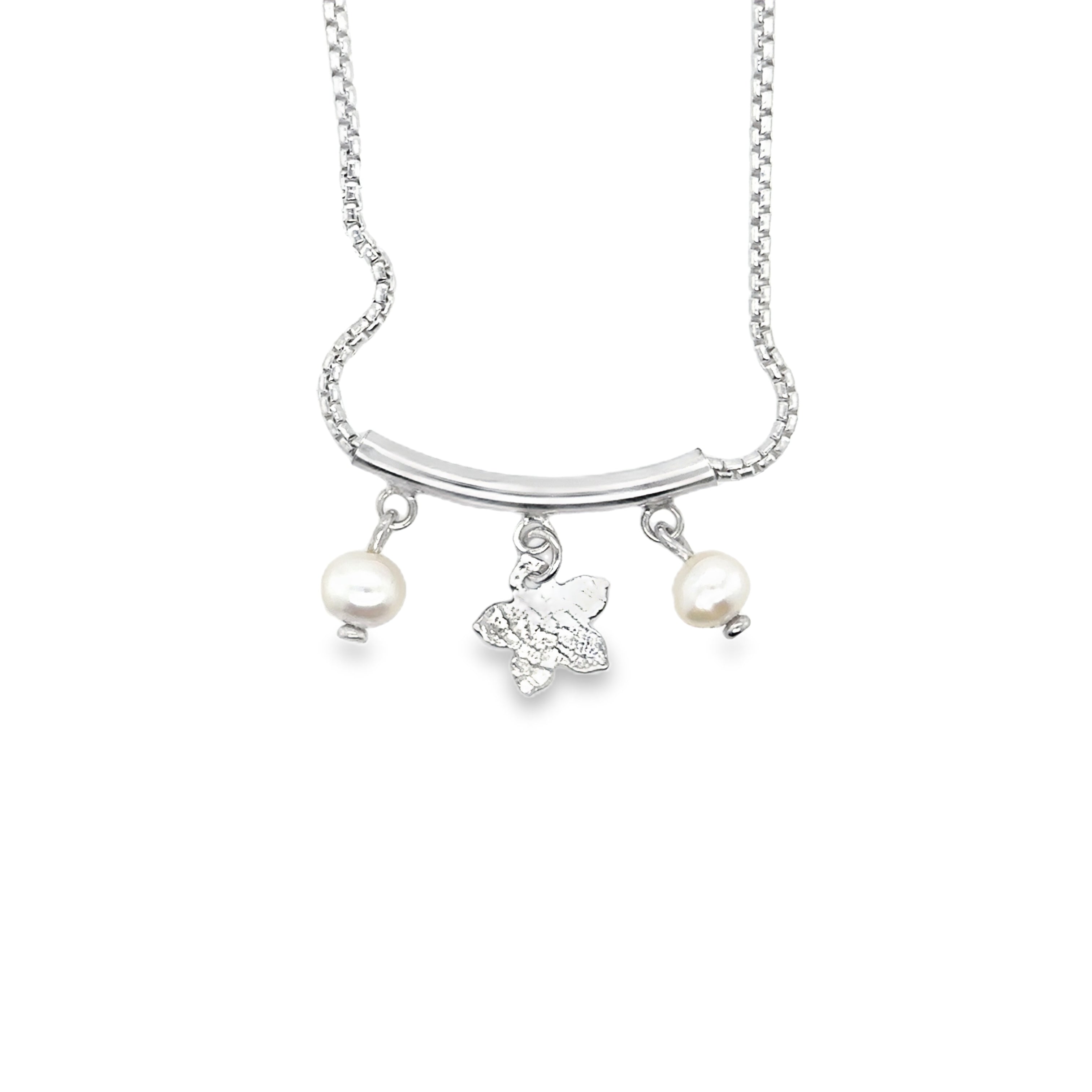 Silver pendant with 2 white freshwater pearls and 5 petal