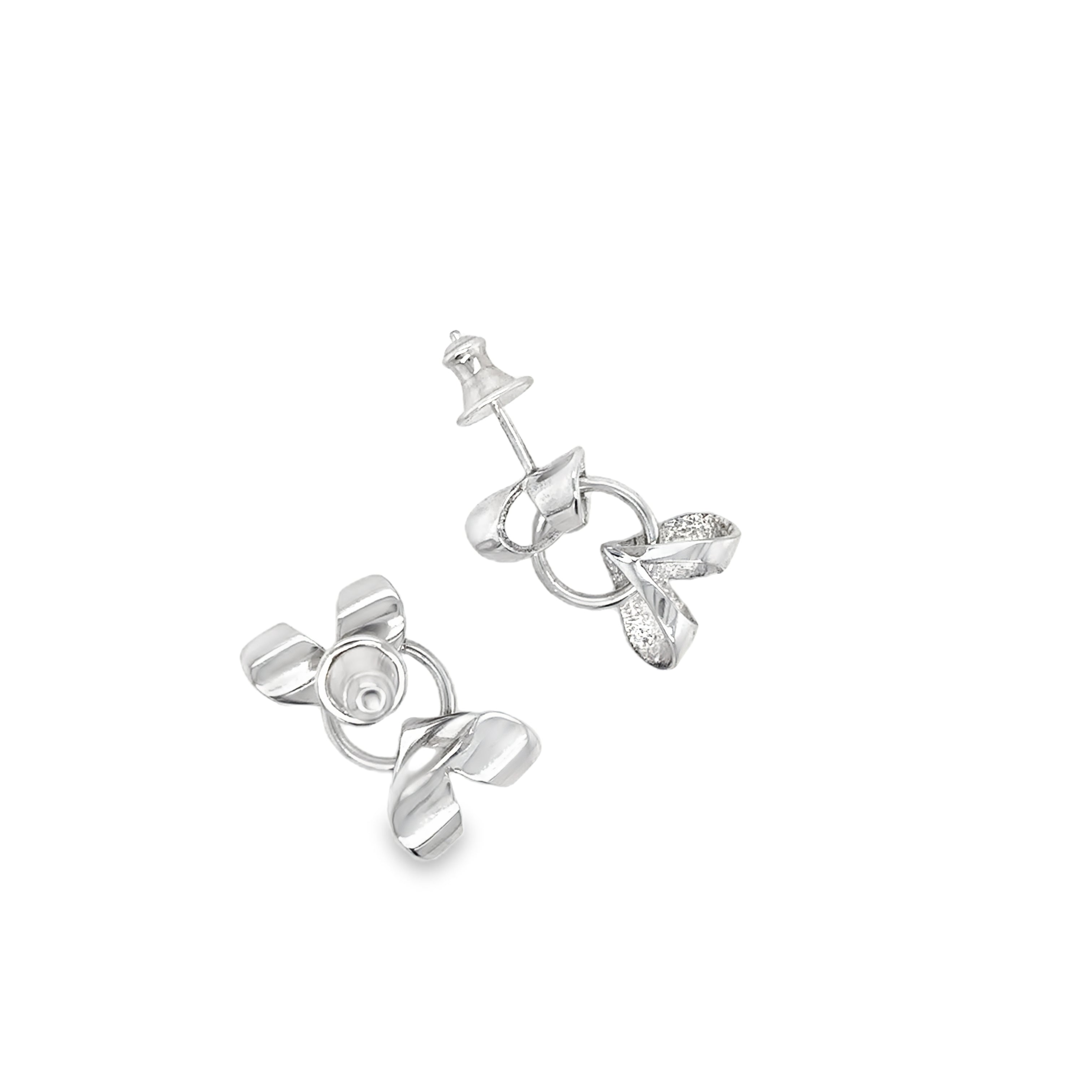 Small hearts stud earrings