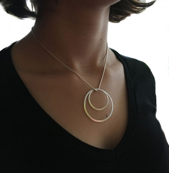 Gyra Pendant