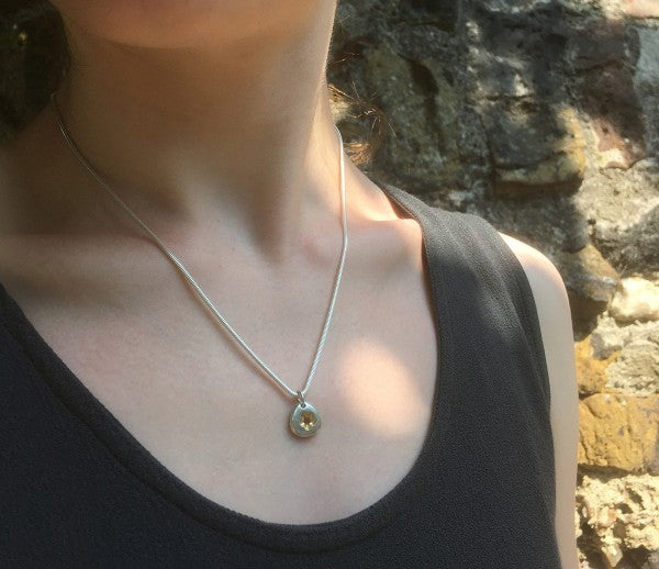 Pebble Flower Necklace