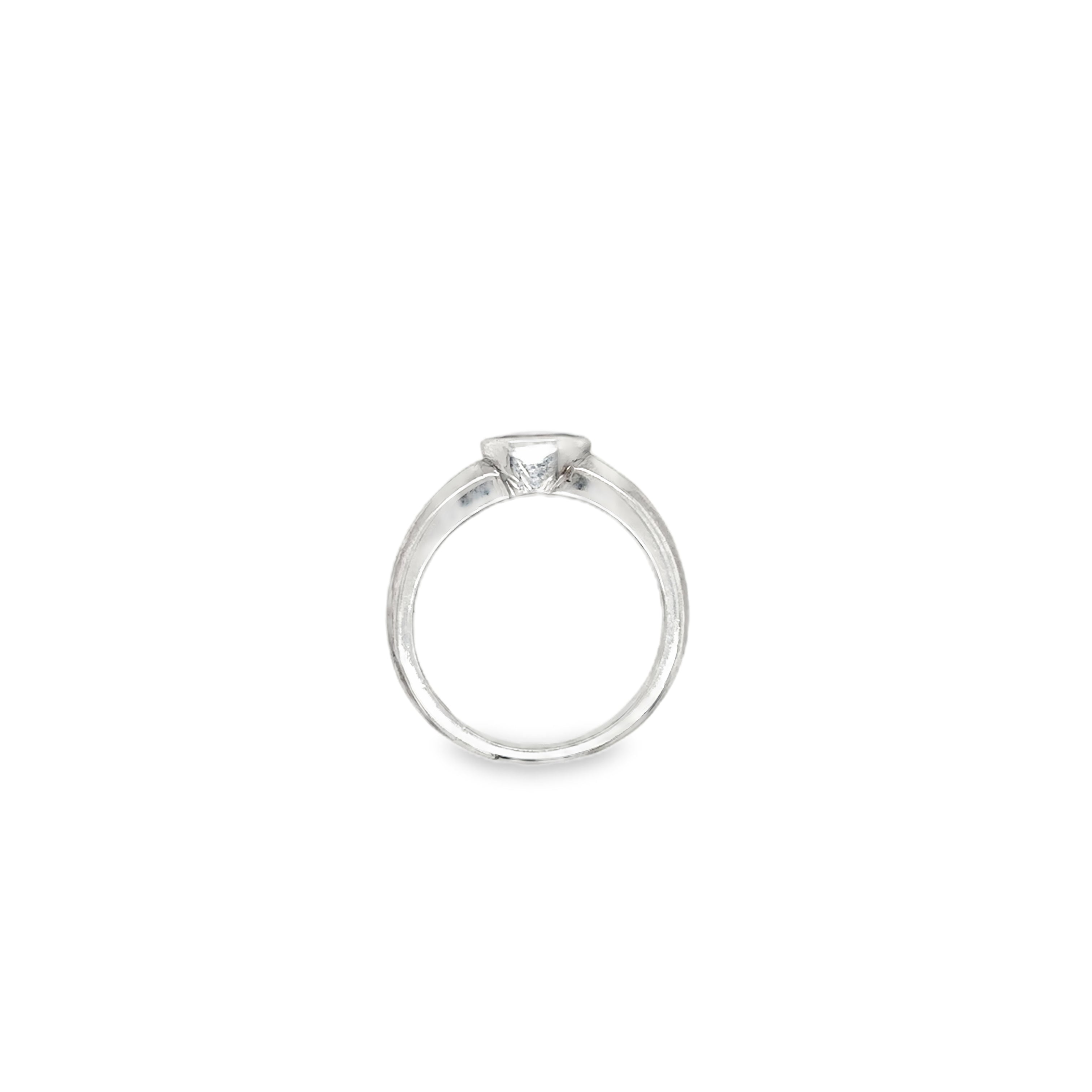 Pink oval Tourmaline side set facetted Ring
