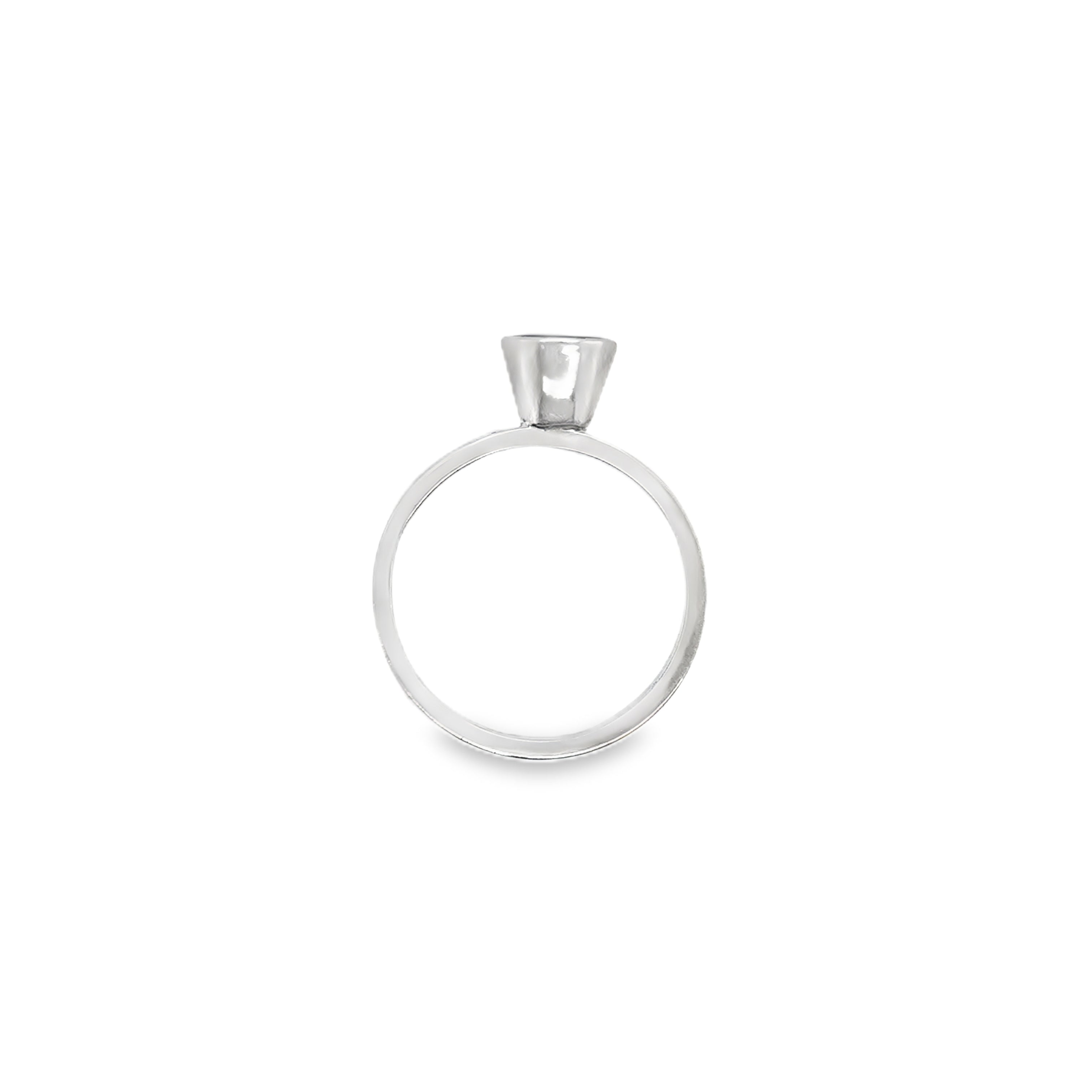 Peridot facetted sterling silver dress Ring