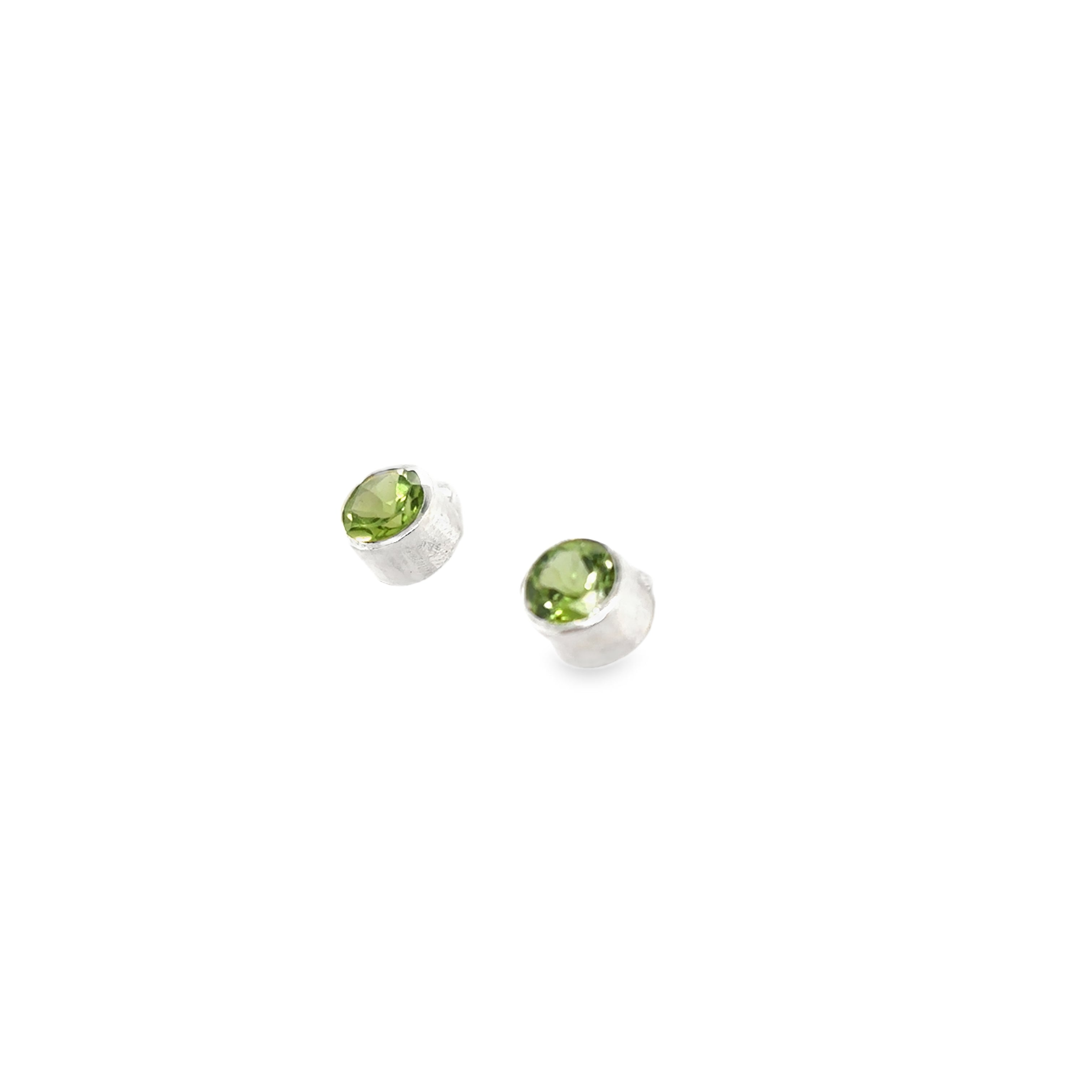 Green peridot silver Stud earrings