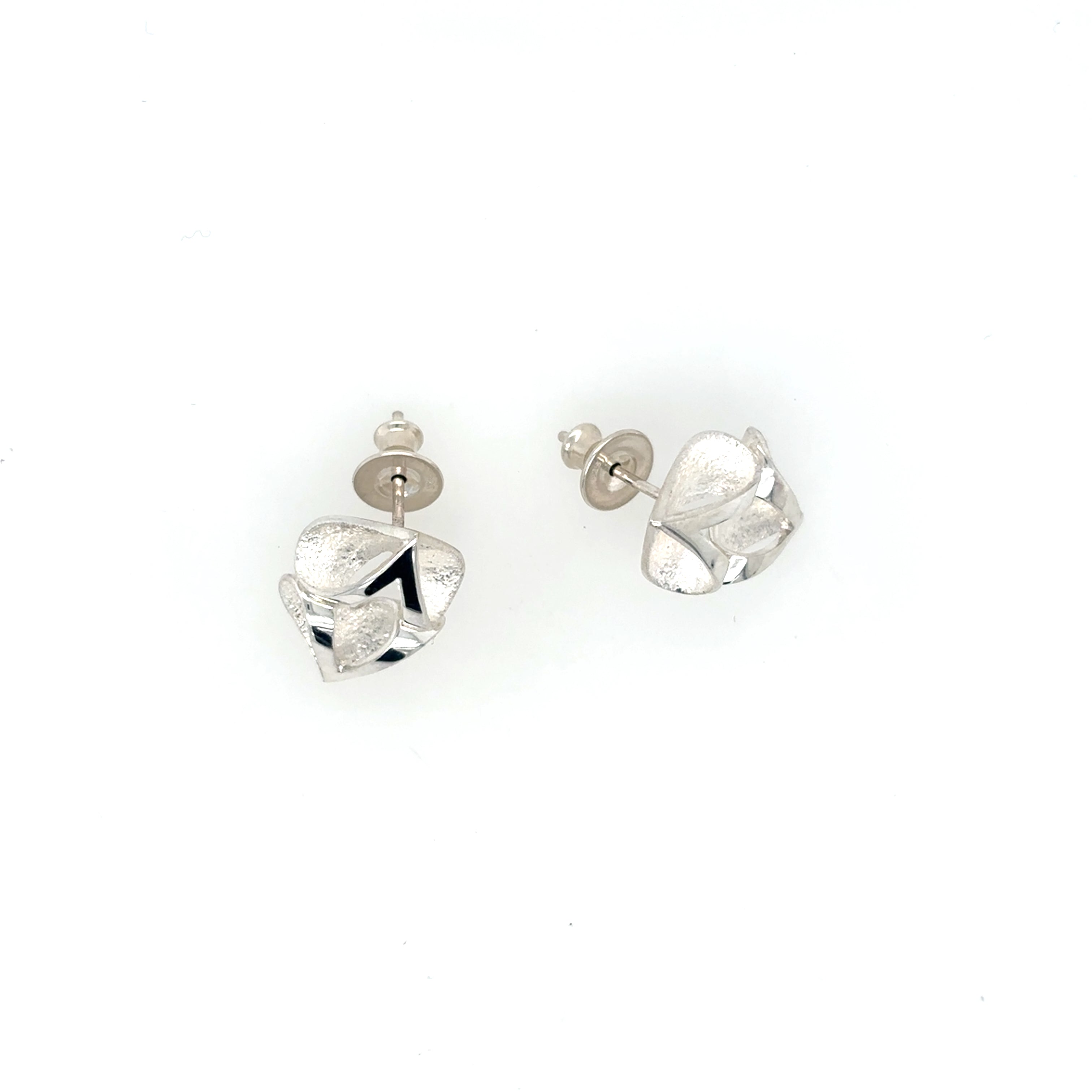 Small kiss stud earrings
