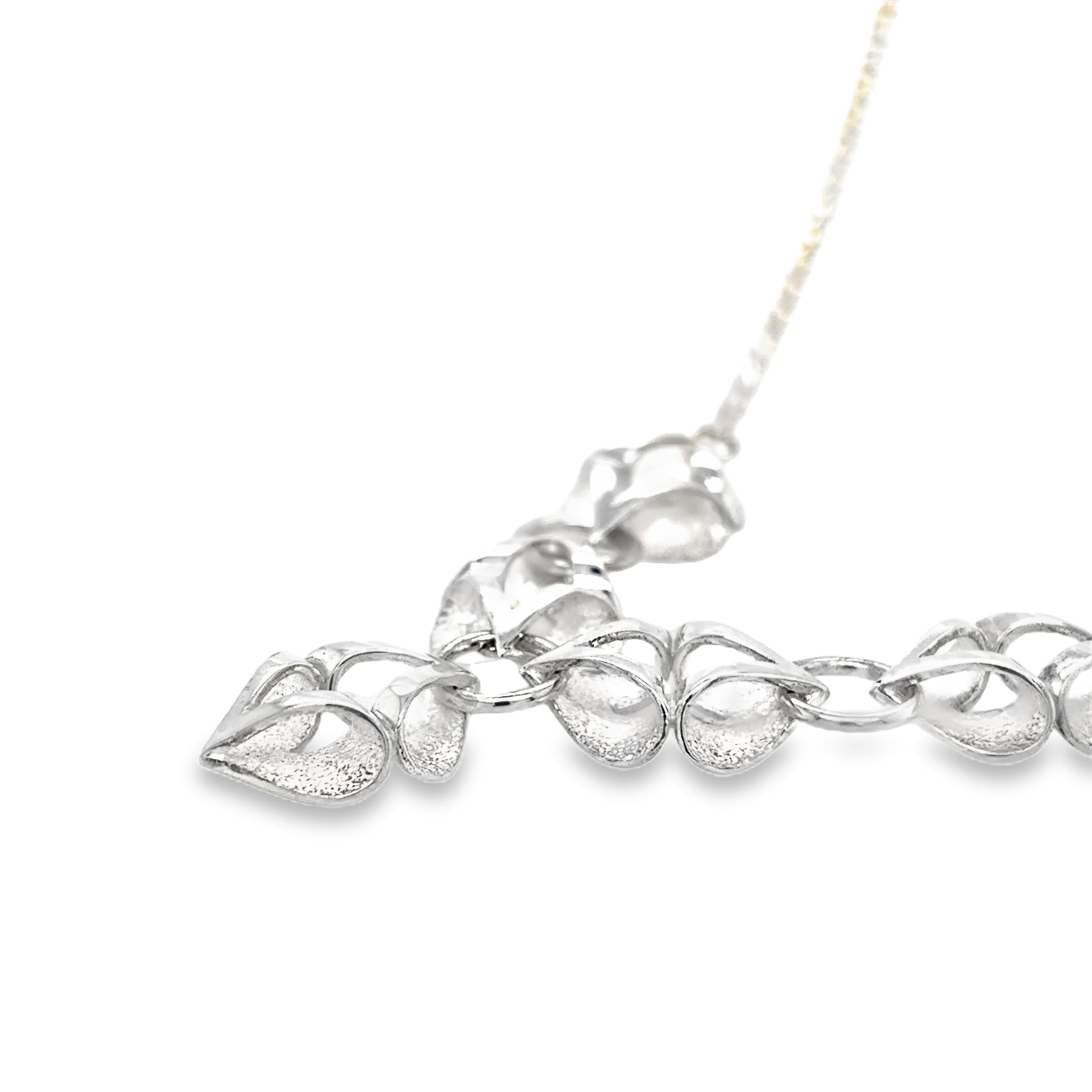 Small kiss Necklace