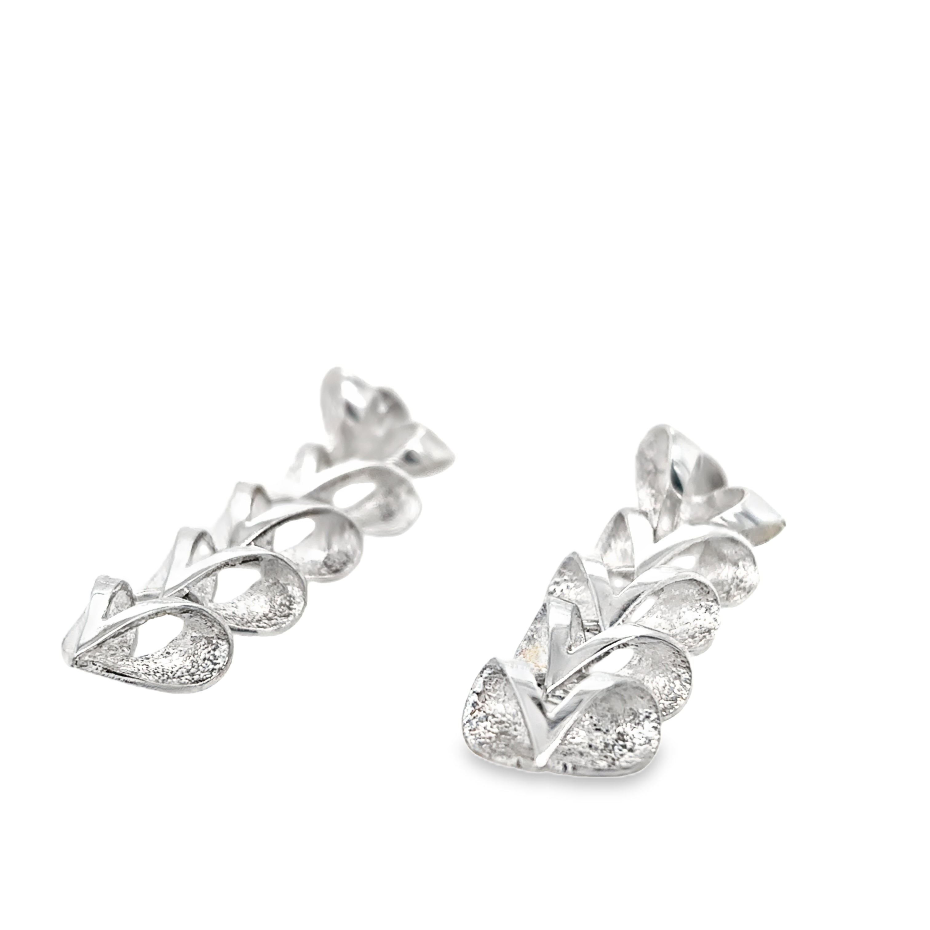 5 small heart link stud earrings