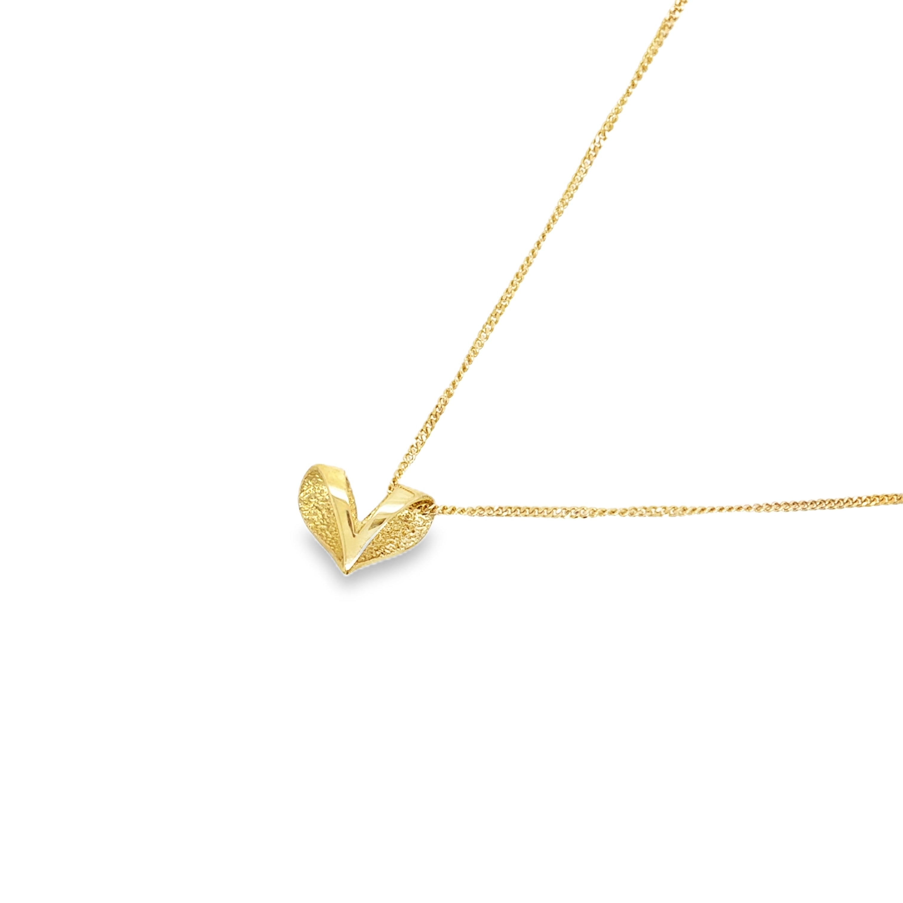 18ct Yellow gold Small heart Necklace