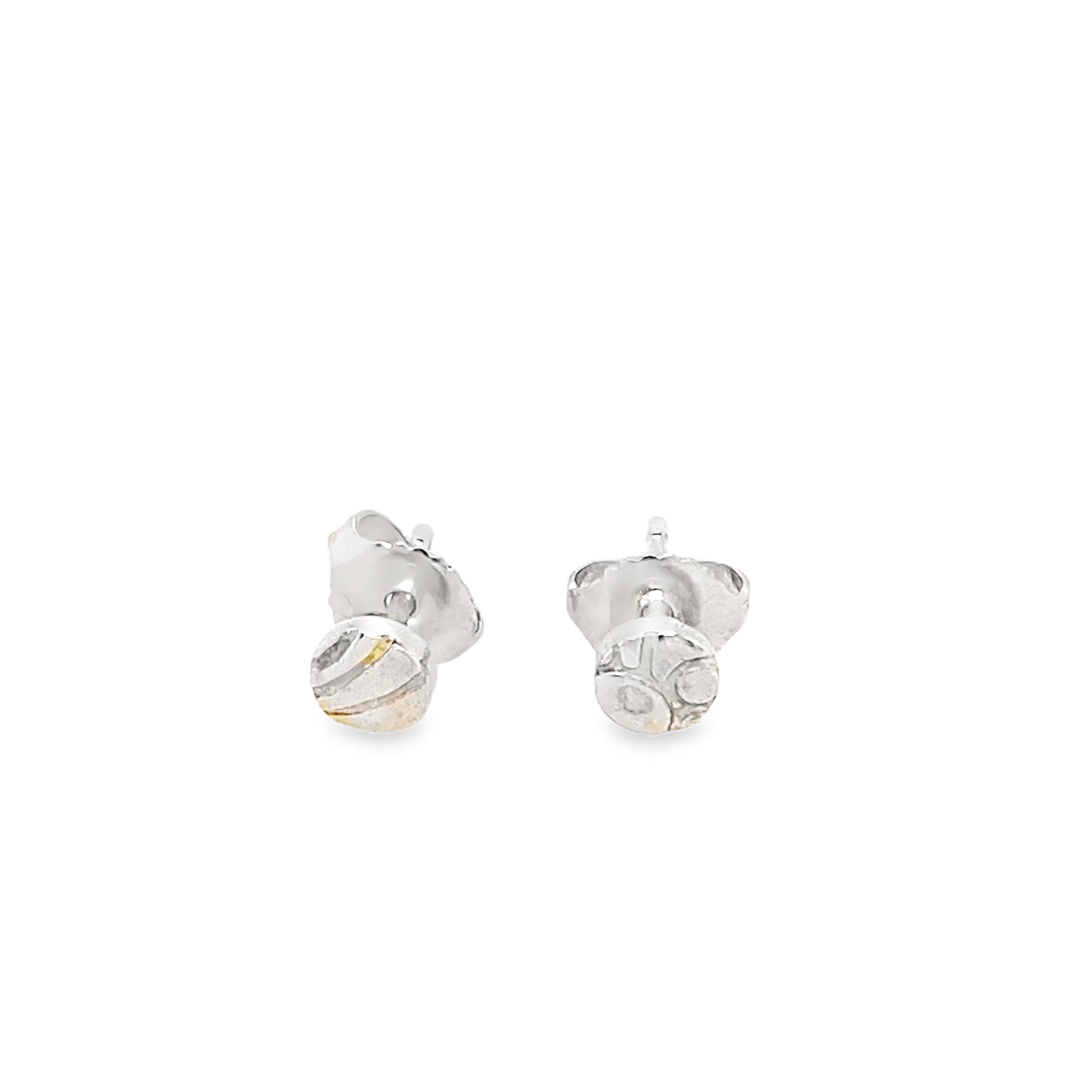 Bubbles and lines small round silver studs